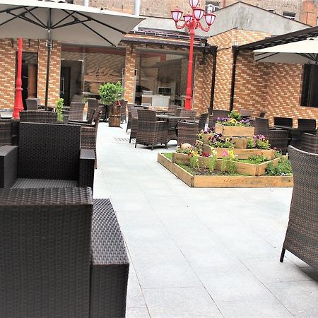 Hotel Plaza Viktoria Gjoumri Kültér fotó