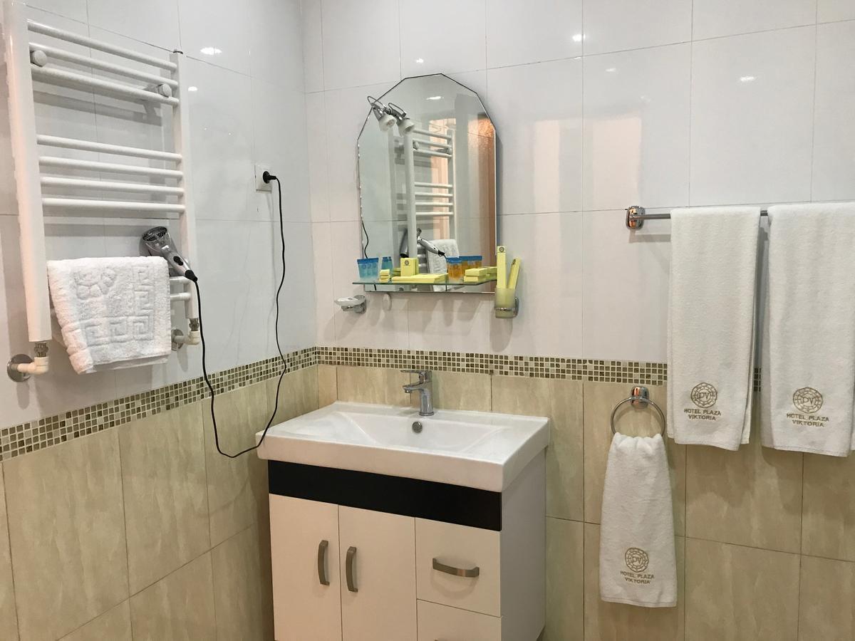 Hotel Plaza Viktoria Gjoumri Kültér fotó